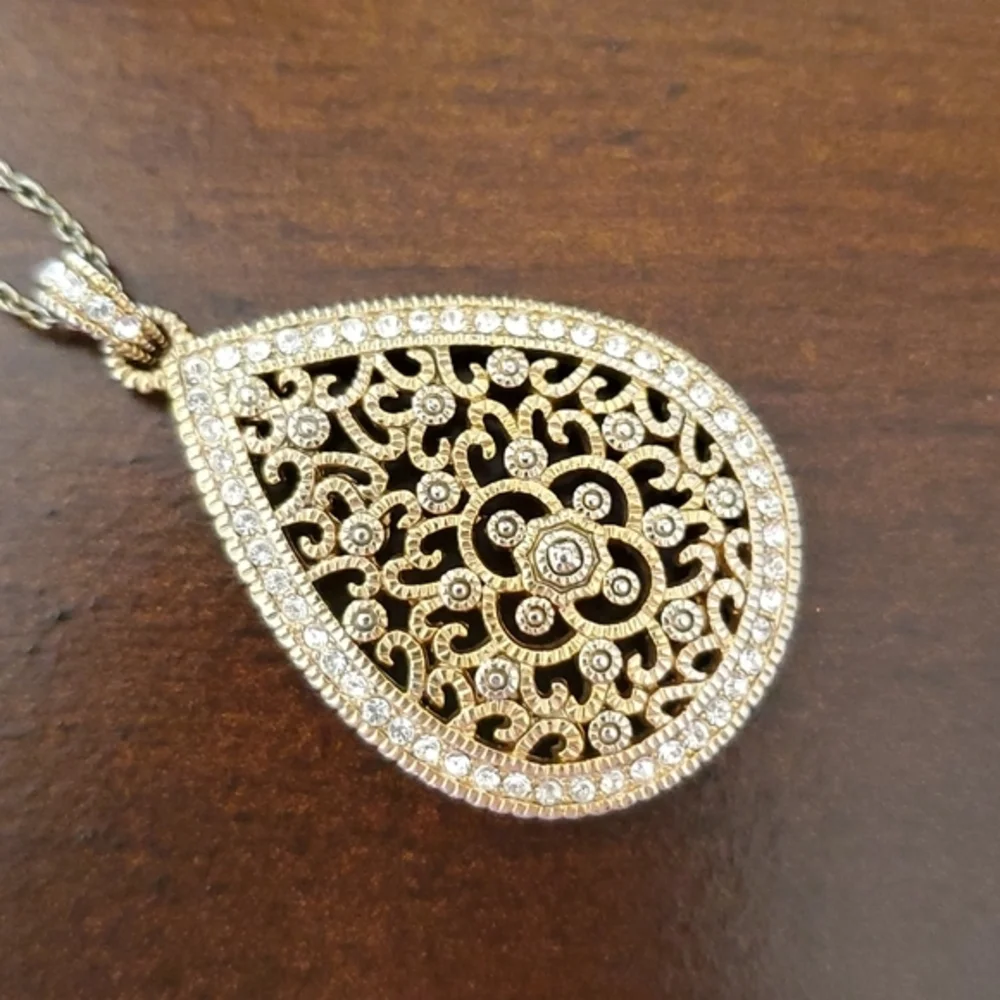 N/A beautiful gold