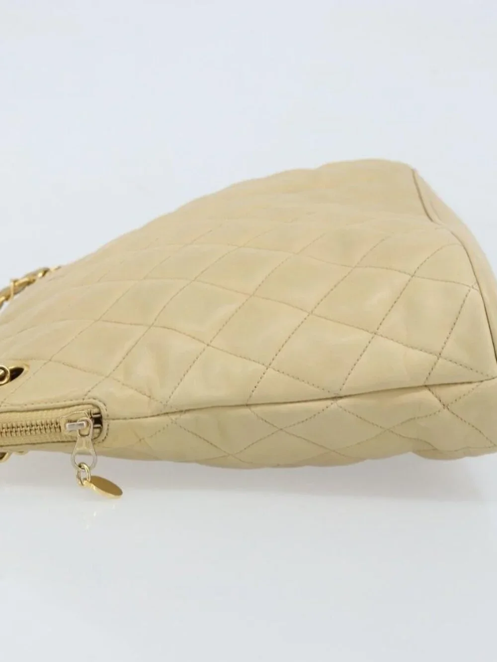 CHANEL brand	chanel color	beige