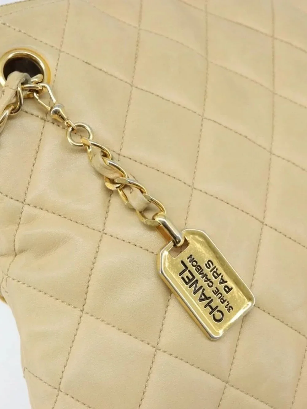 CHANEL brand	chanel color	beige
