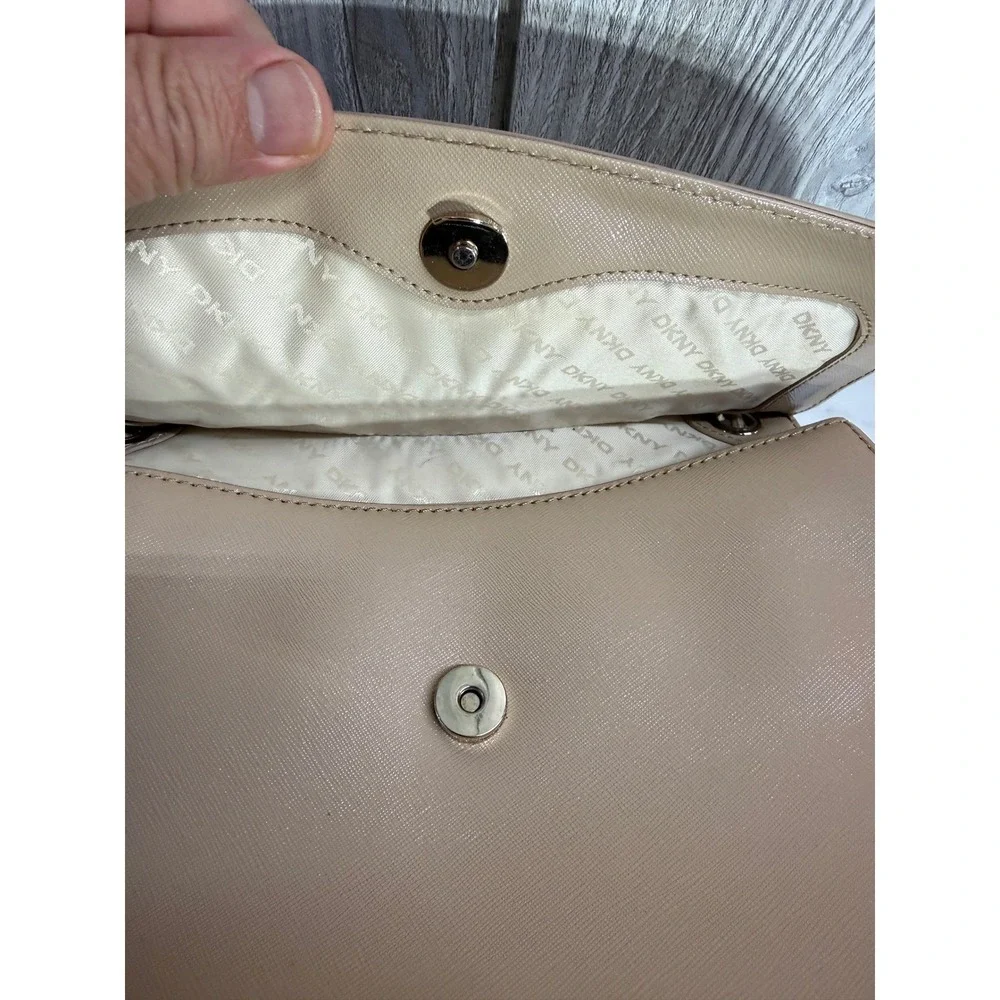 DKNY Beige Saffiano Leather Shoulder Bag Gold Chain Flap Crossbody Tan Handbag