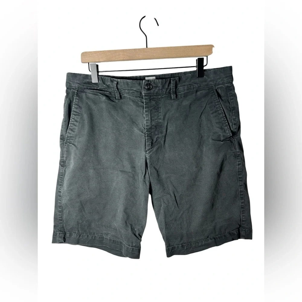 GAP men’s essential