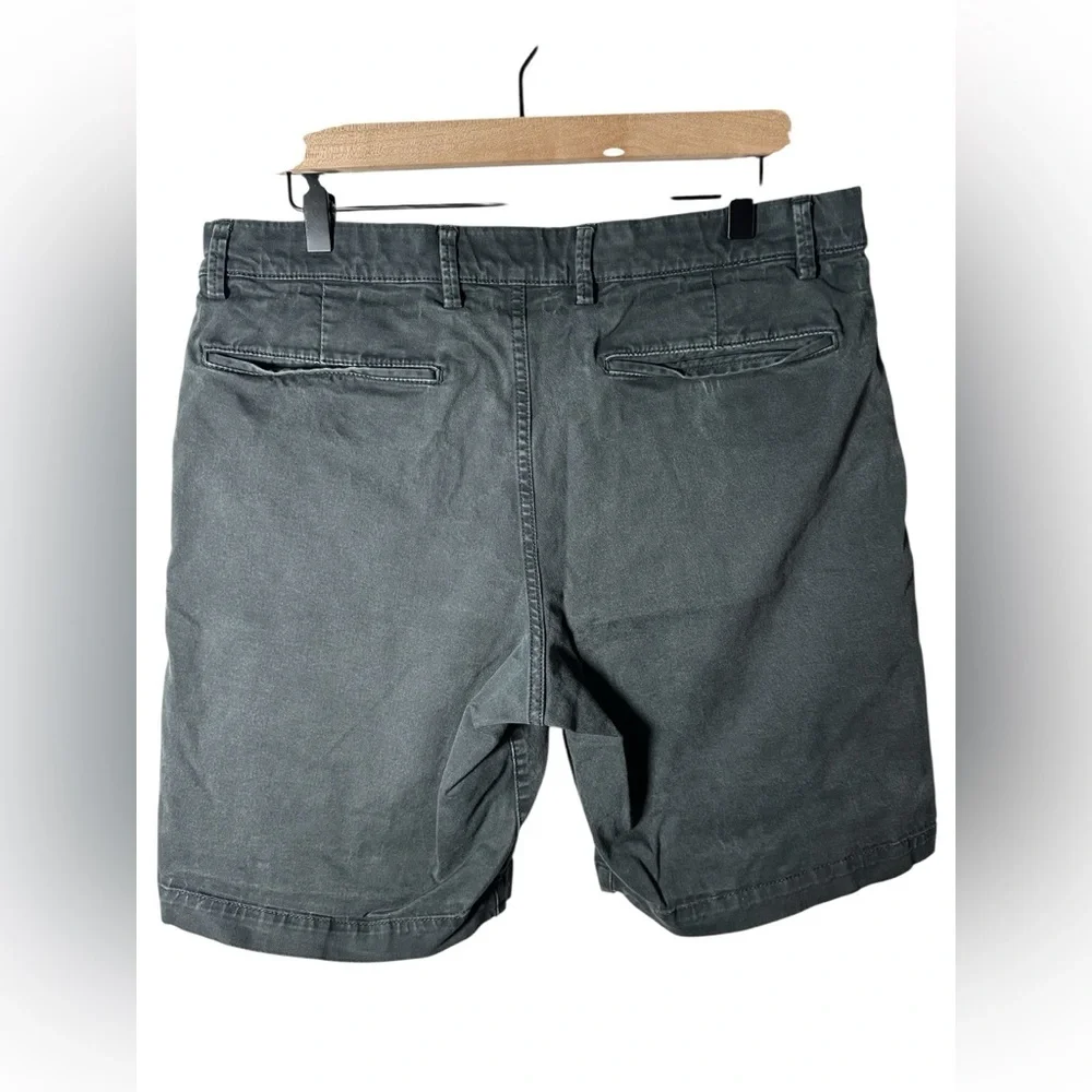 GAP men’s essential