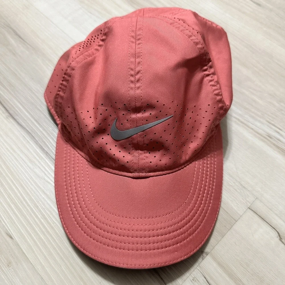 Nike Aerobill Featherlight Running Cap Women's Hat Perforated DRI-FIT 6 Panel‎