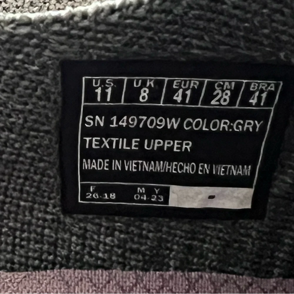 Skechers these pristine