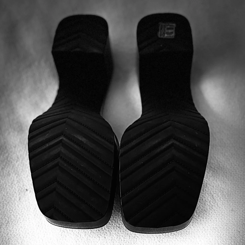Gucci sleek patent