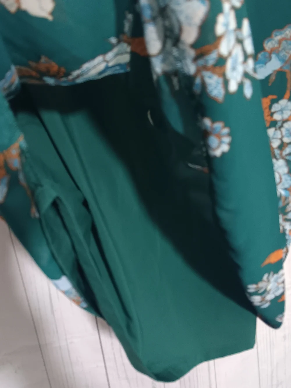 eva mendes for New York & Company print accent
