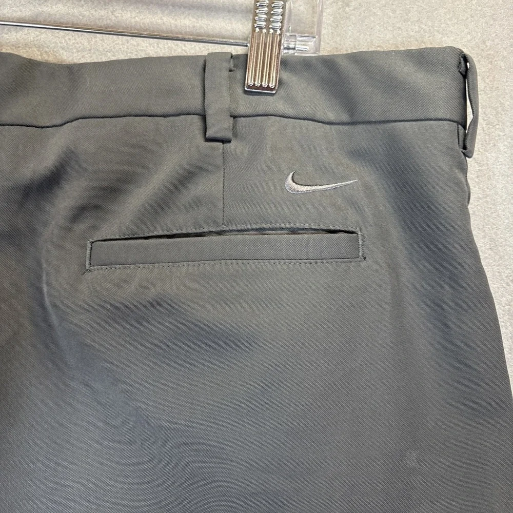 Nike Golf Dri-Fit Men's 40x32 Gray Pocketed Pleat‎ Front Straight Leg Pants
