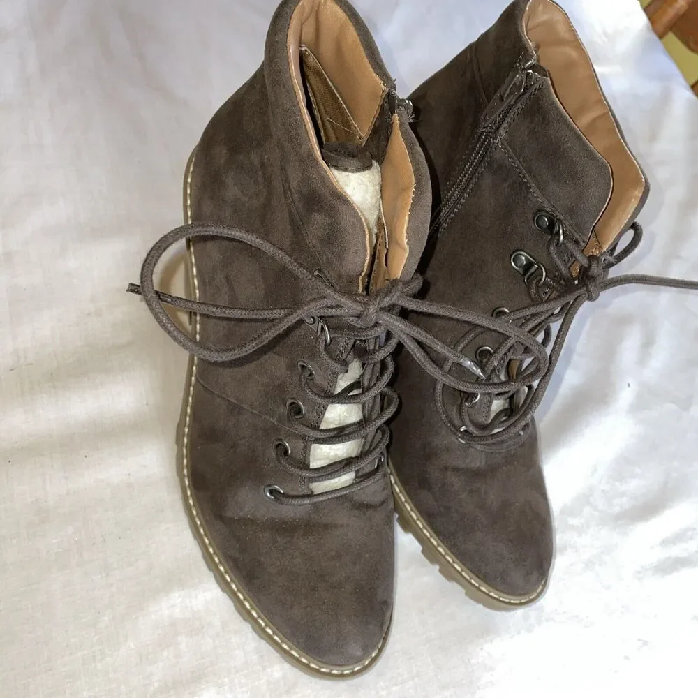 Universal Threads Heeled Booties Womens Size 9.5 Medium Brown Lace Up Block Heel