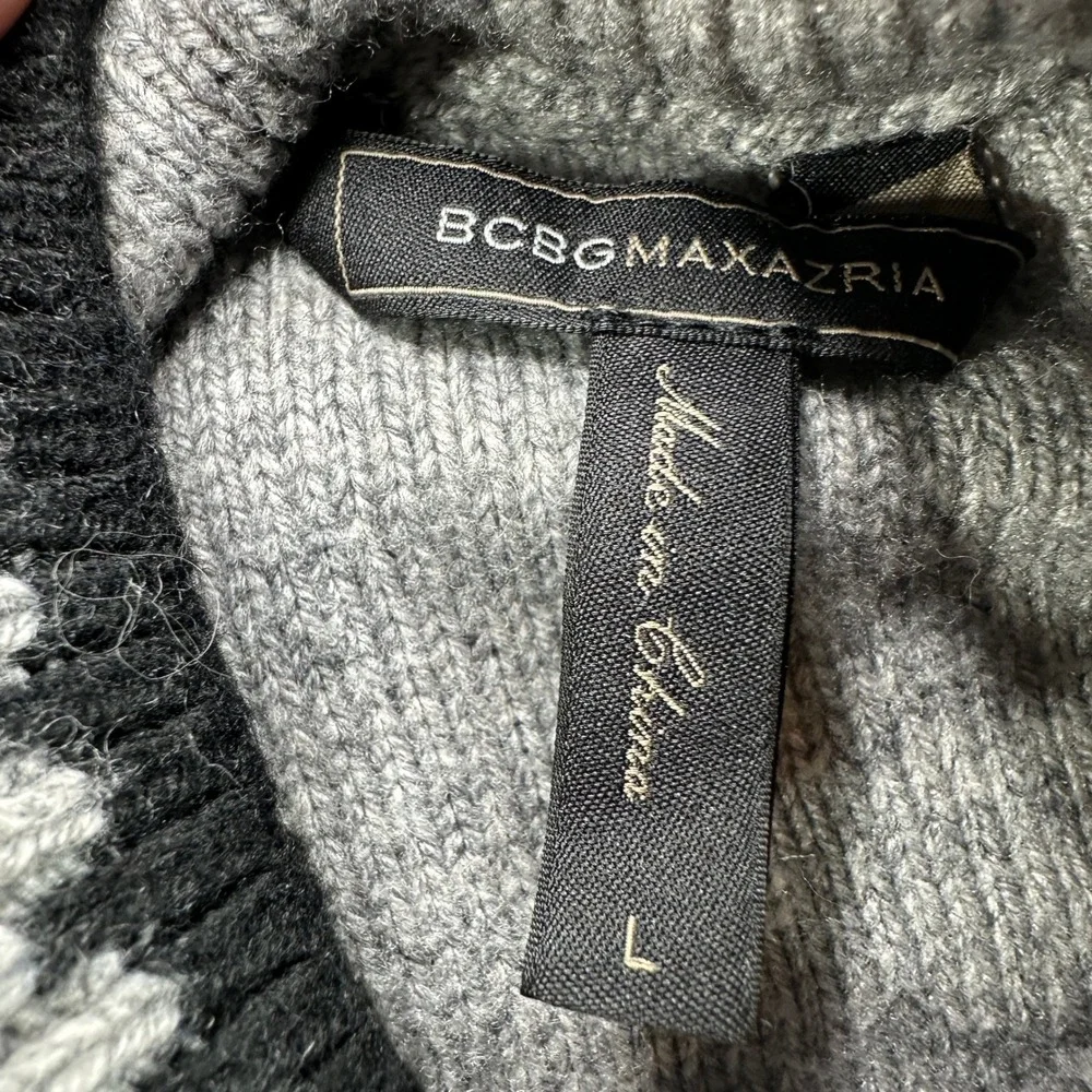 BCBGMaxAzria solid yet dimensional