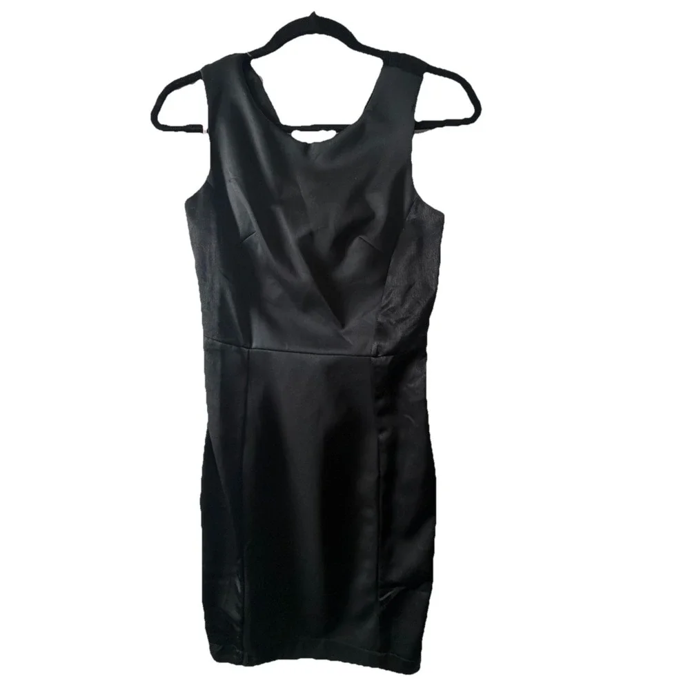 Forever 21 Contemporary Black Satin Bodycon Dress Open Back Sleeveless‎ Size S