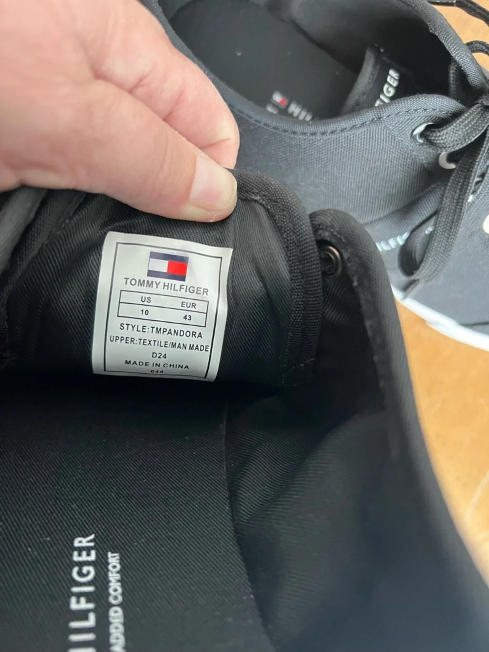Tommy Hilfiger tommy hilfiger