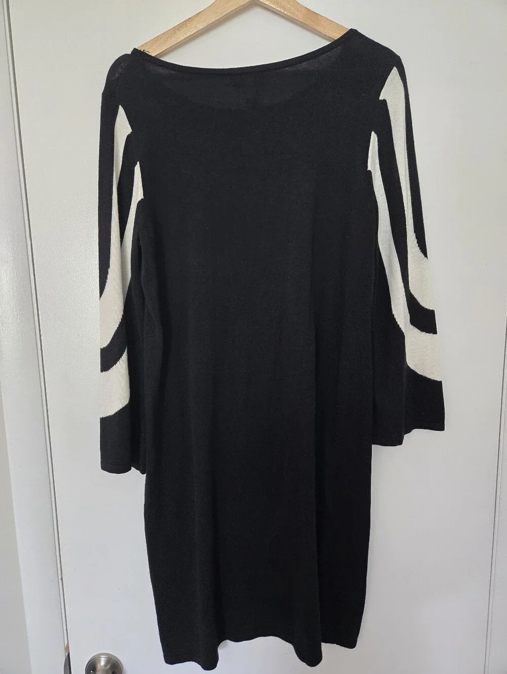 Spence Black Long Sleeve Sweater Dress Abstract White Swirl Statement Sleeves