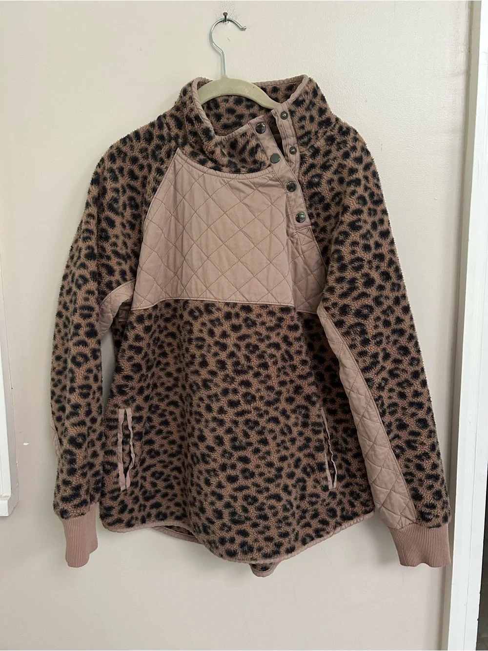Abercrombie and fitch Leopard pullover jacket