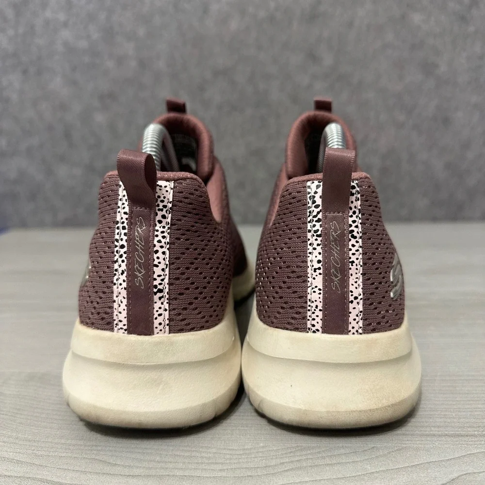 Skechers please see