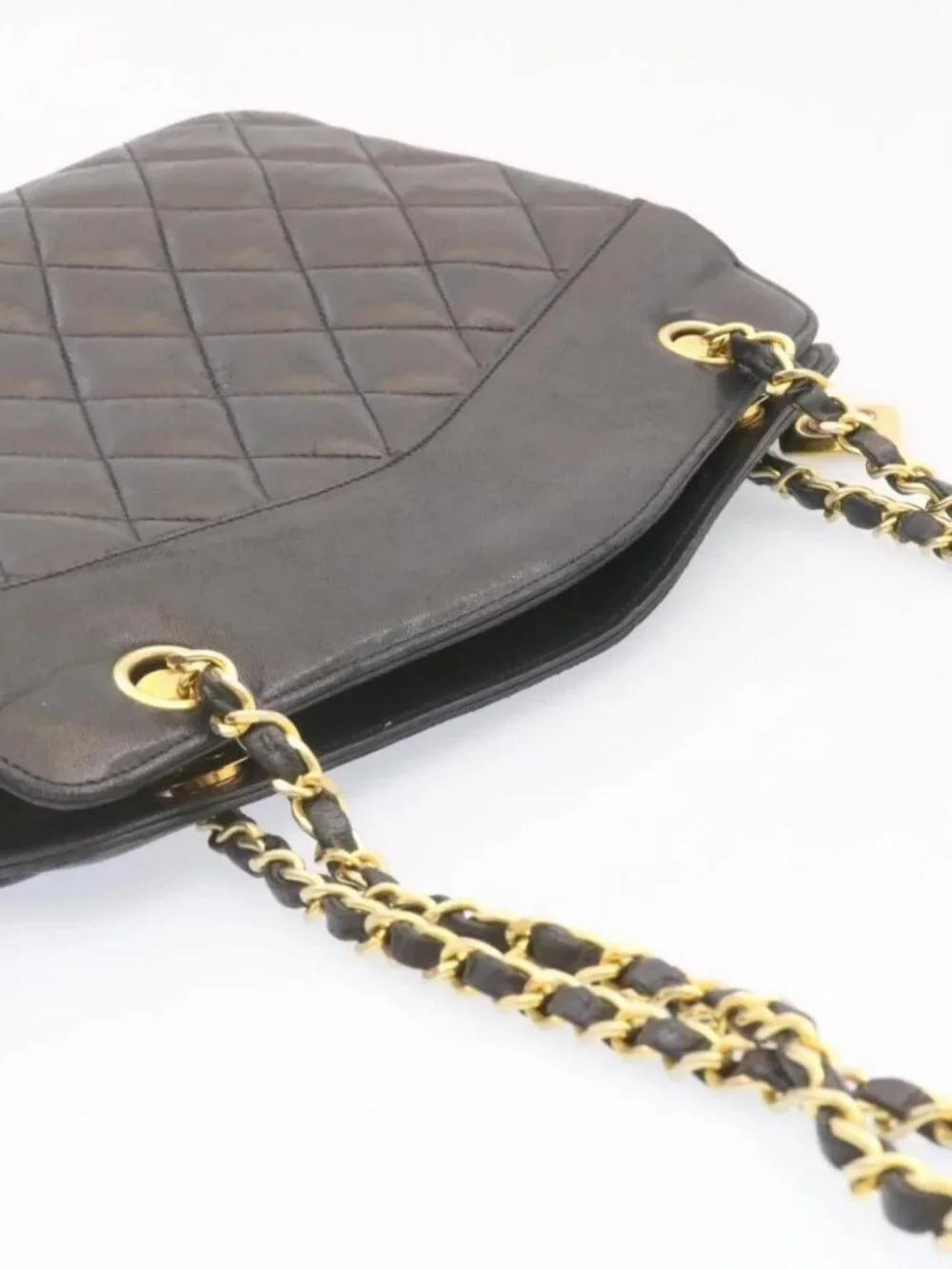 CHANEL brand	chanel color	black
