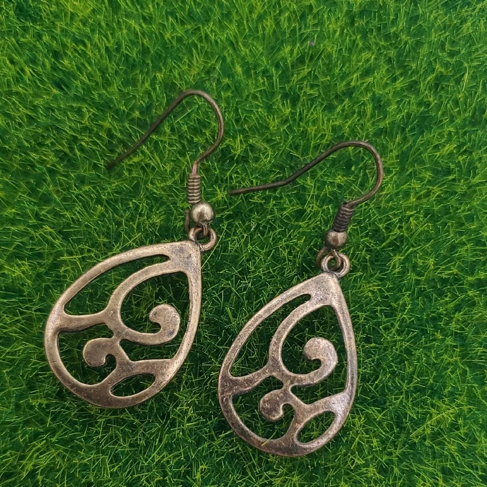 Stunning Drop Bronze‎ Earrings Openwork E1020