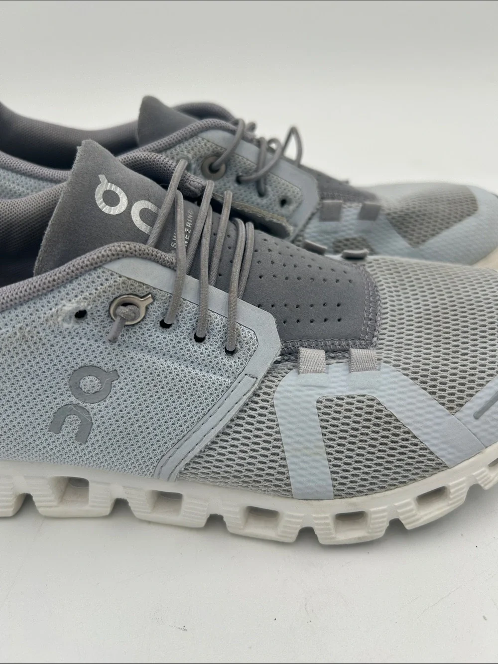 On Running breathable mesh