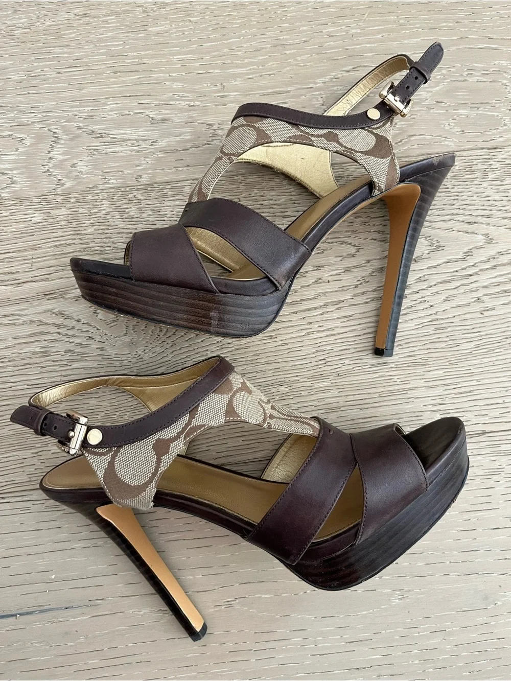 Coach sandals comfort padded