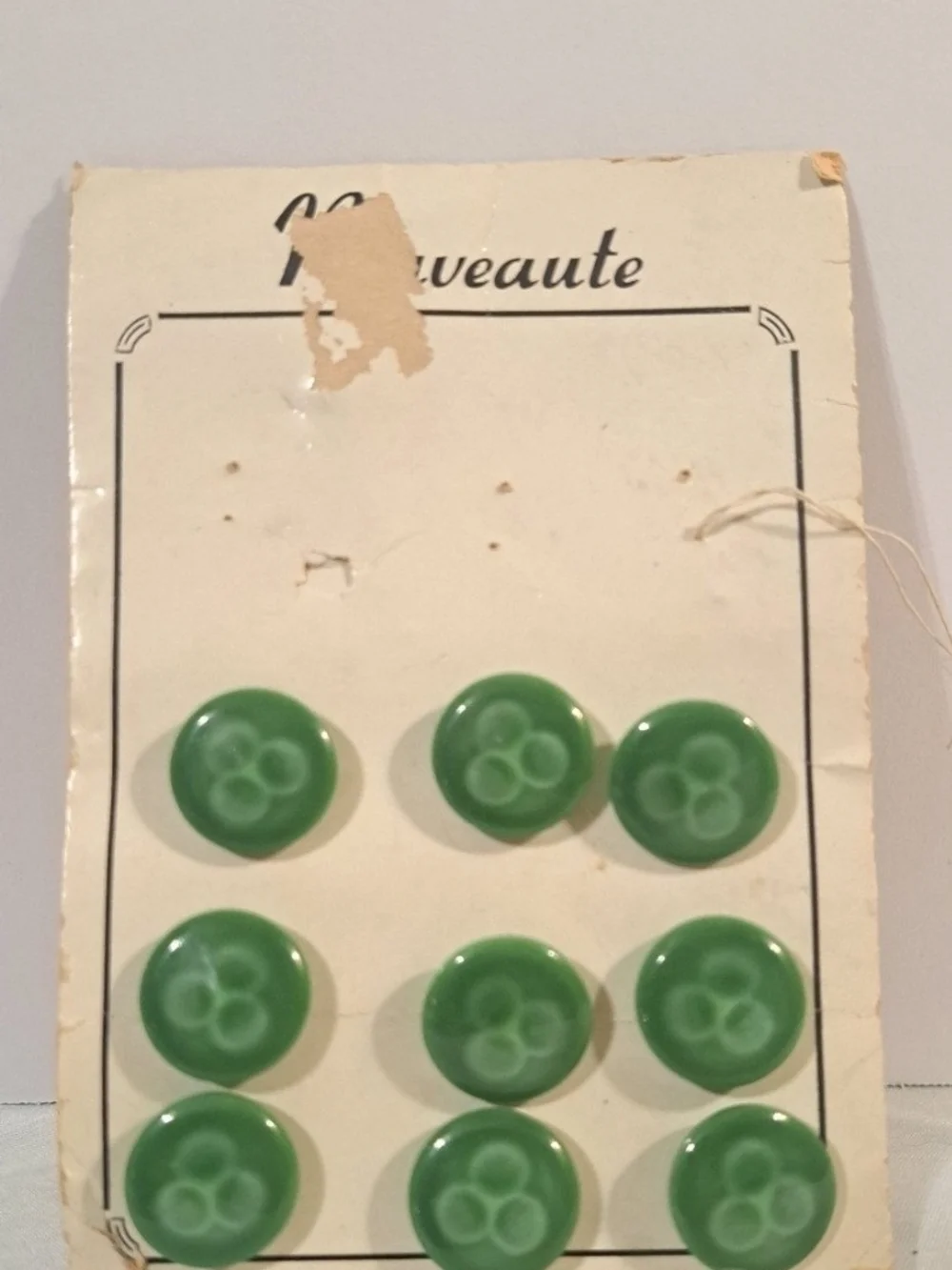 Green Round Vintage-Style Men’s Button Set - Unbranded