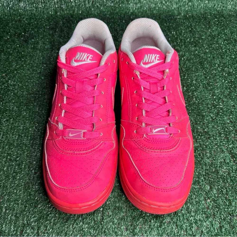 Nike bold bright