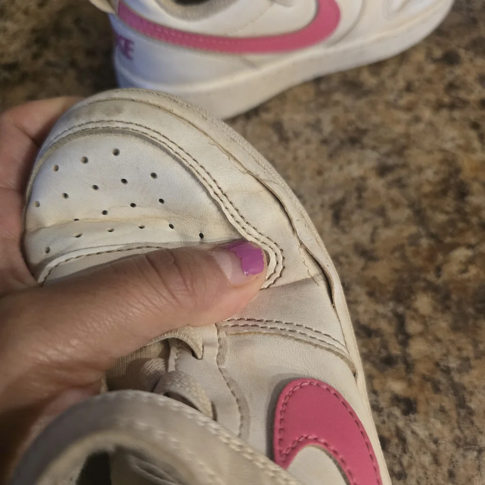 Nike Girls Shoes 10c Hot Pink And White