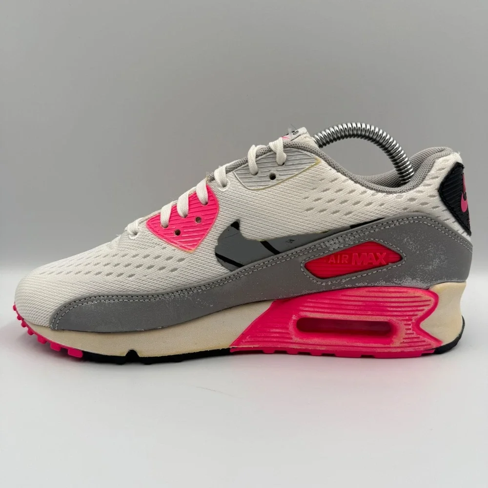Nike please review