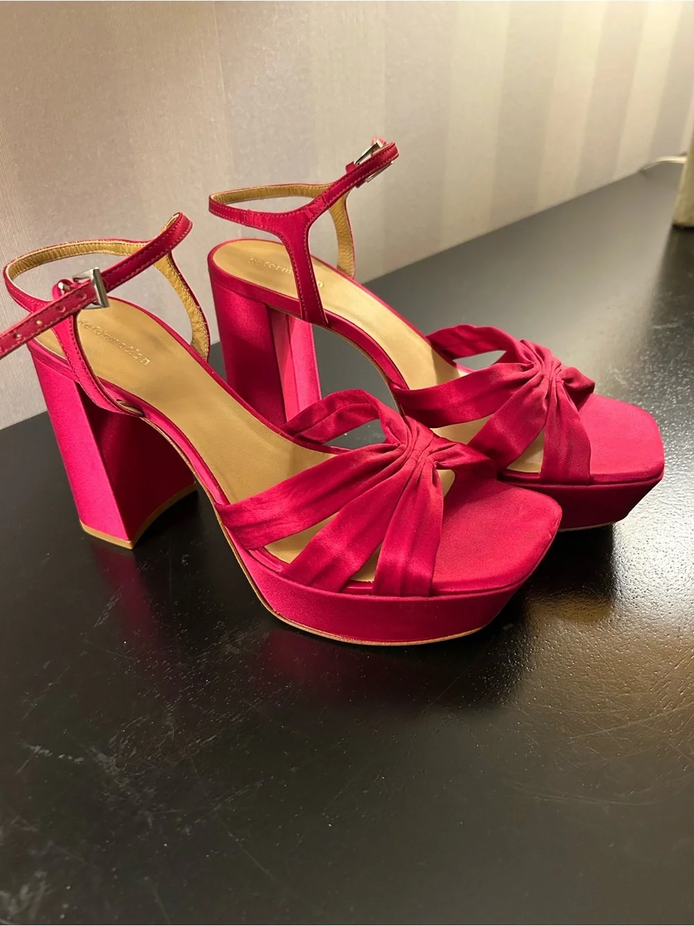 Reformation elegant magenta