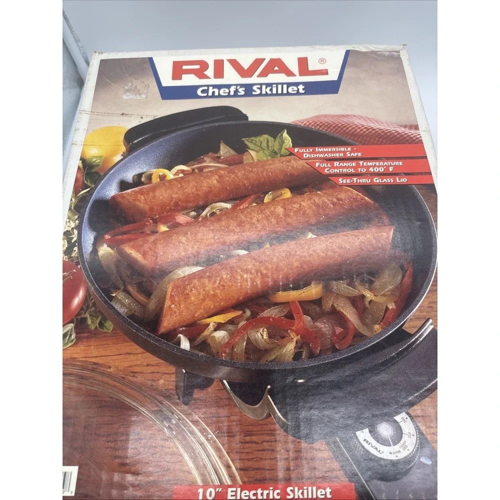 Rival Vintage Chef Skillet Made In USA  10 Inch  With Lid Old Stock Open‎ Box.