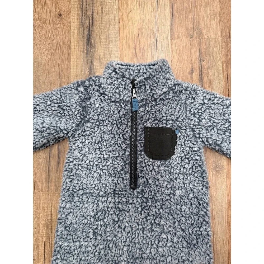 Carters gray excellent