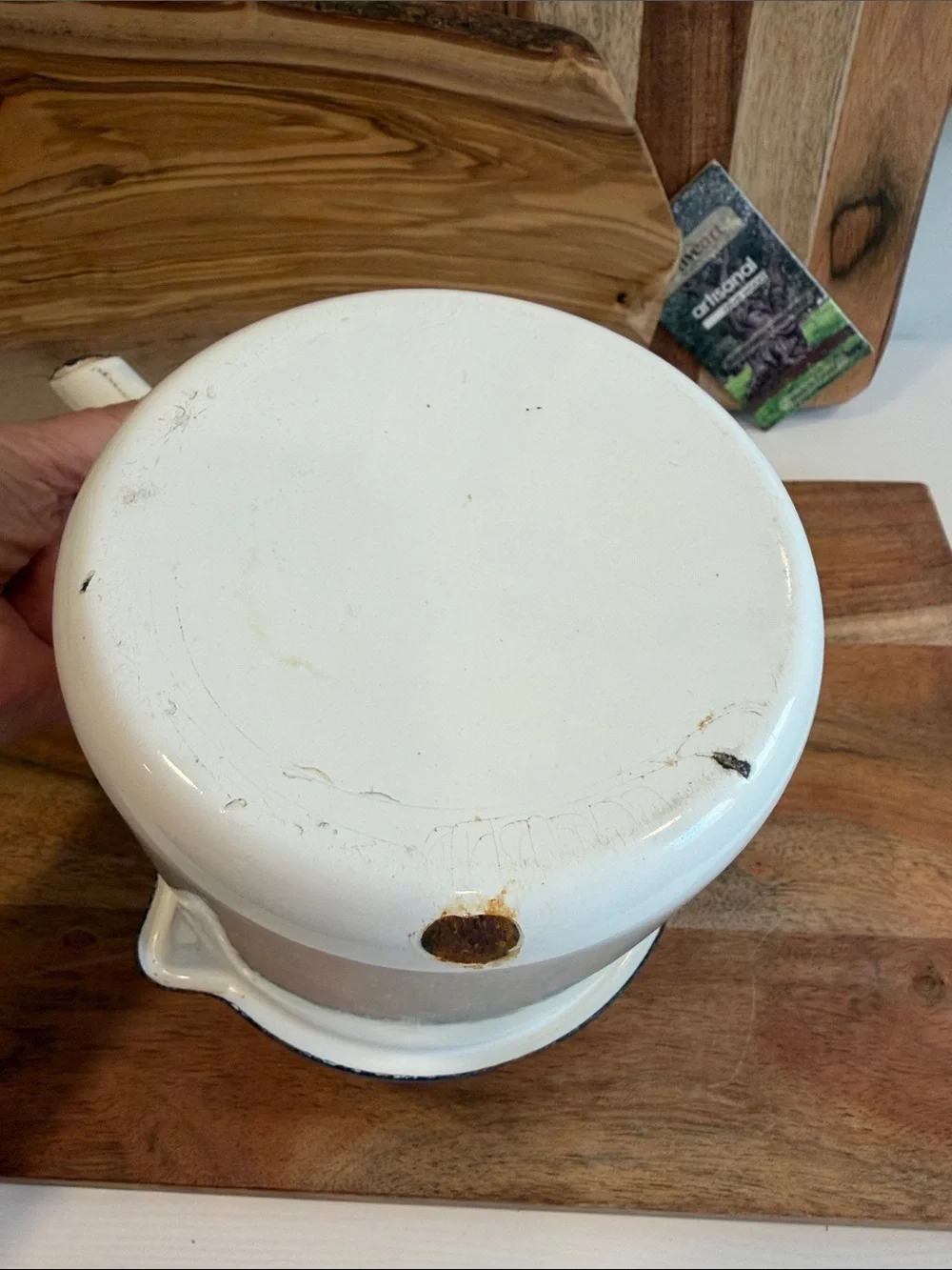 unbranded white enamel