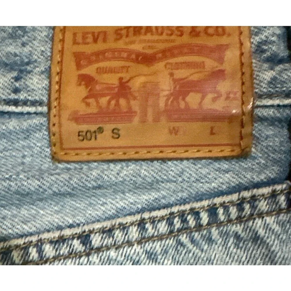 Levis elevate your