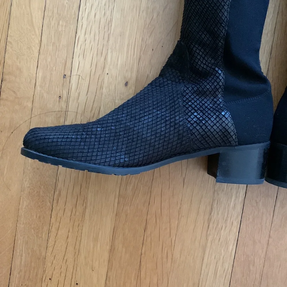 Stuart Weitzman gently worn