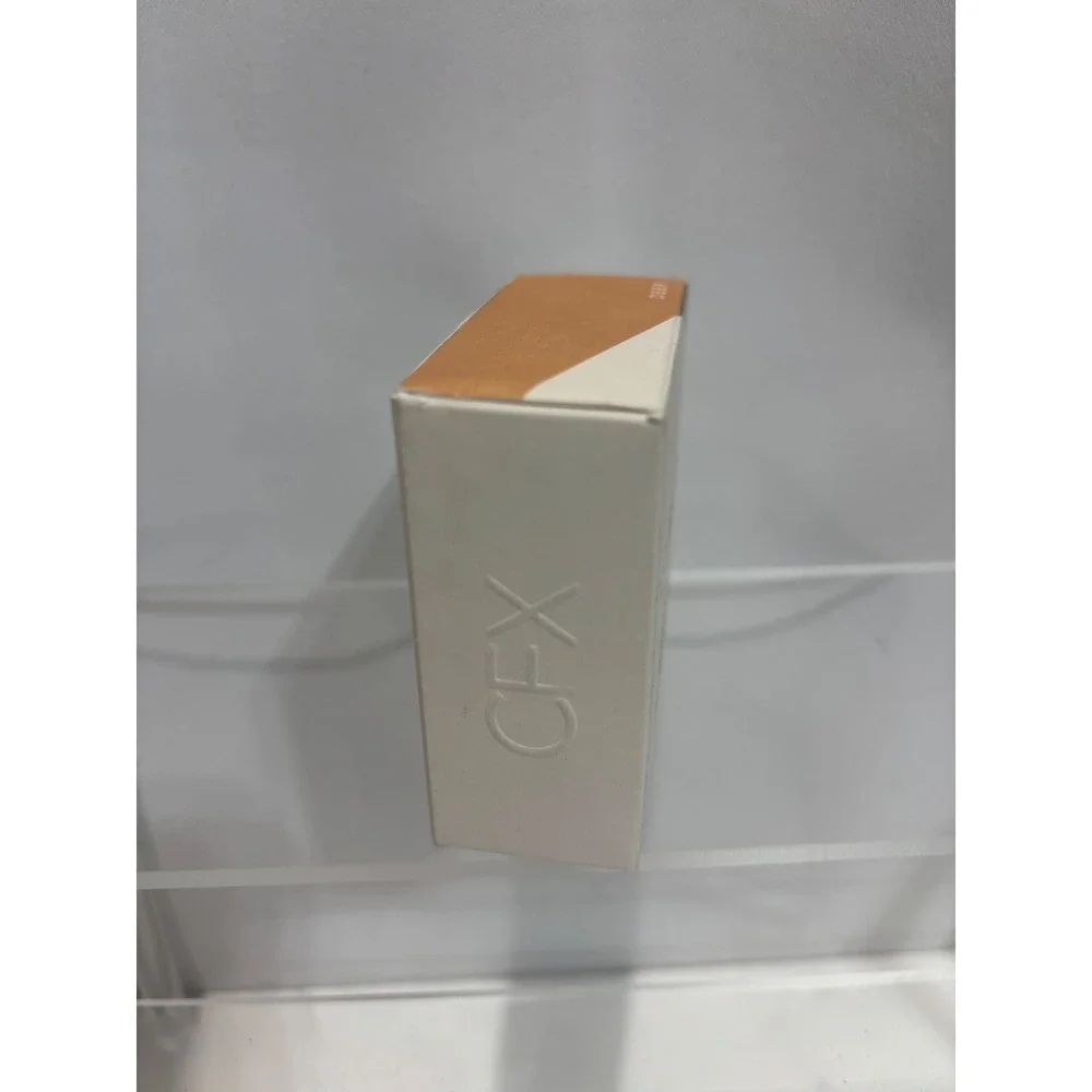 COVER FX lightweight finishing