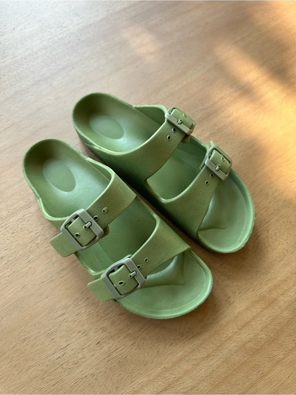 N/A lightweight green