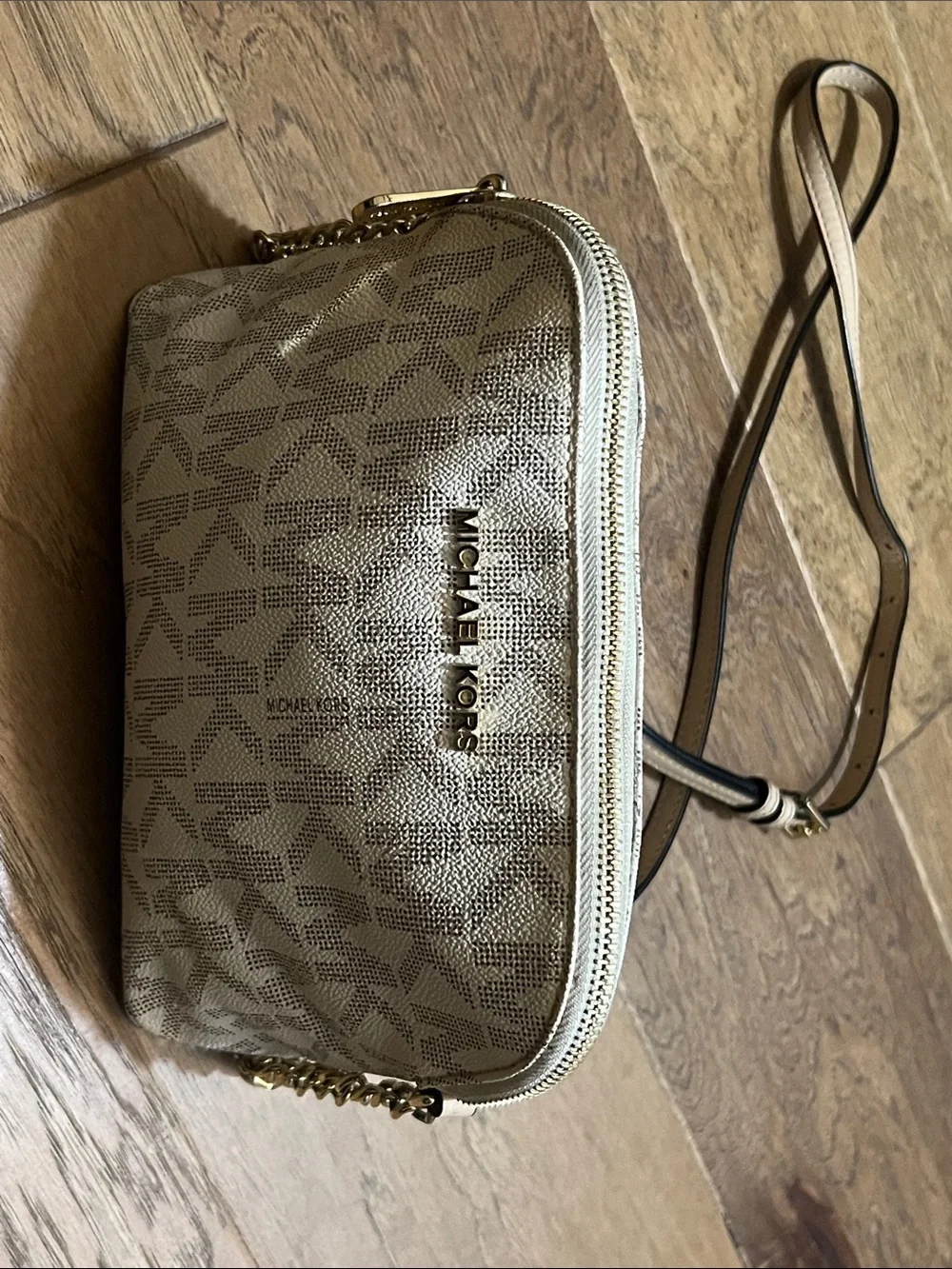 Michael Kors mk zip gold