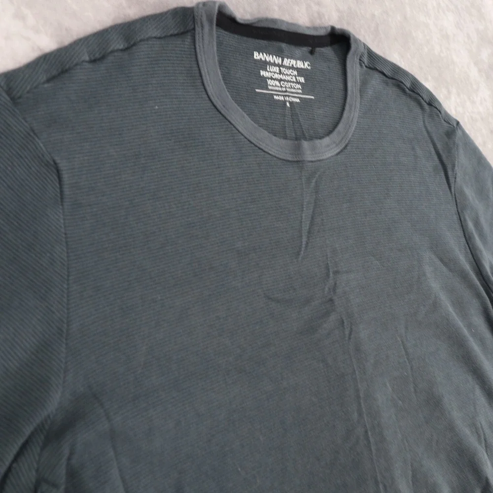 Banana Republic Shirt Mens XL Gray Stripe Luxe Touch Performance Tee T-Shirt