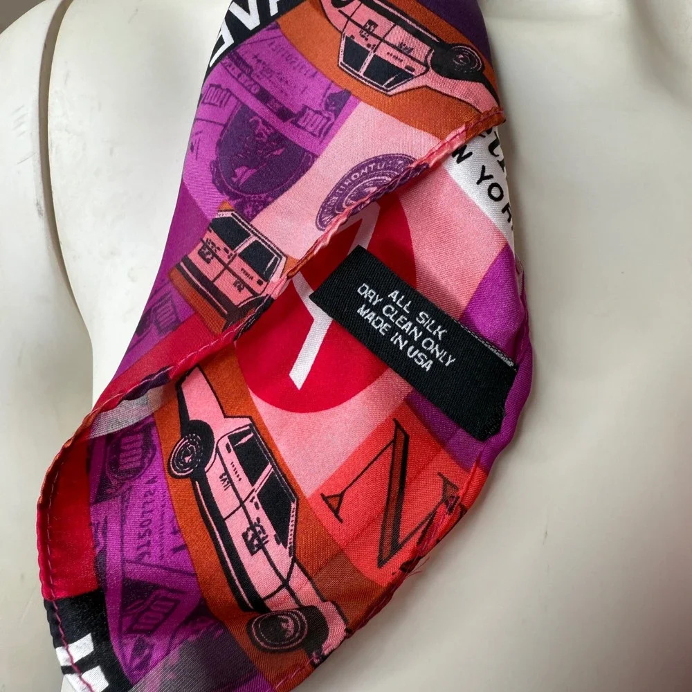 Kenneth Cole New York Big‎ Apple Scarf Pink