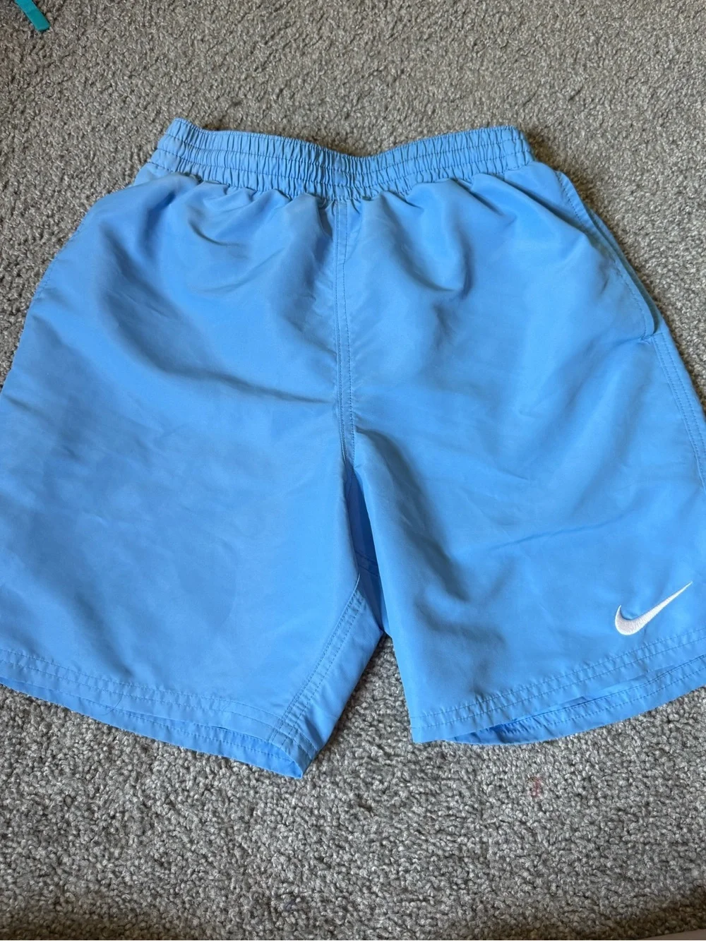 NIKE Checkmark Logo Light Blue Athletic Shorts Size Medium Swim Trunks
