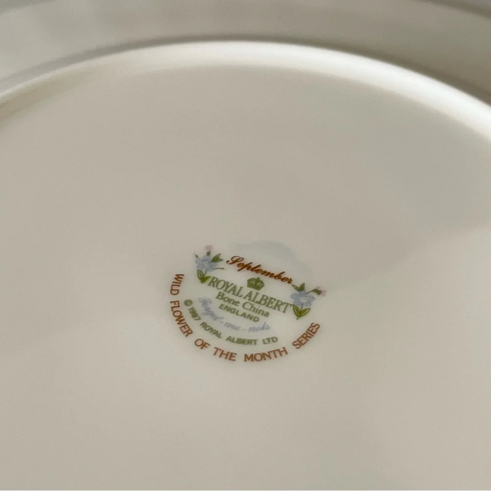 Royal Albert september forget