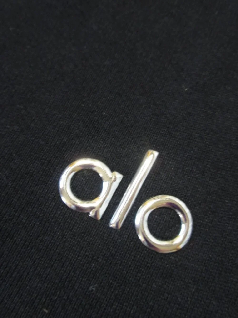 ALO Yoga down tags