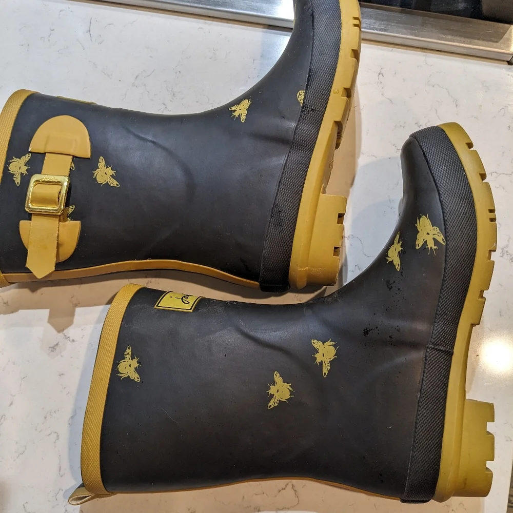 Bumble Bee Welly Rain Boots