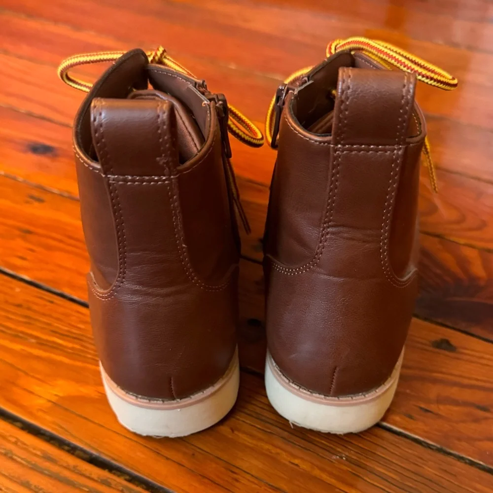 Boys' Bosley Ankle Zip Up Boots Cognac - Cat & Jack Size 5 Youth