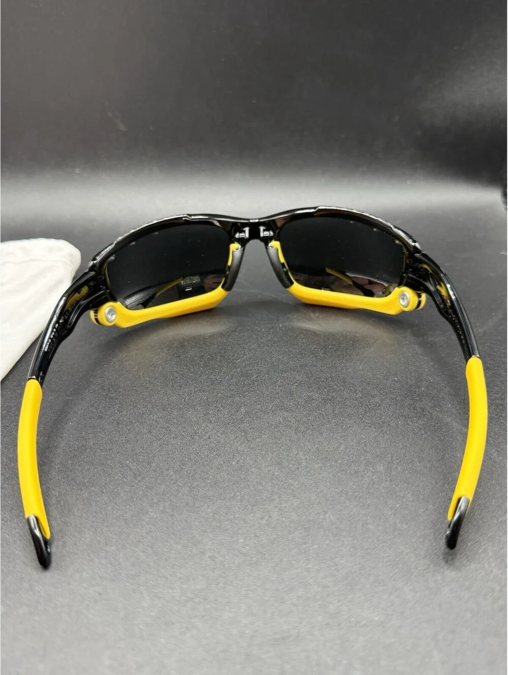 Oakley vented lenses