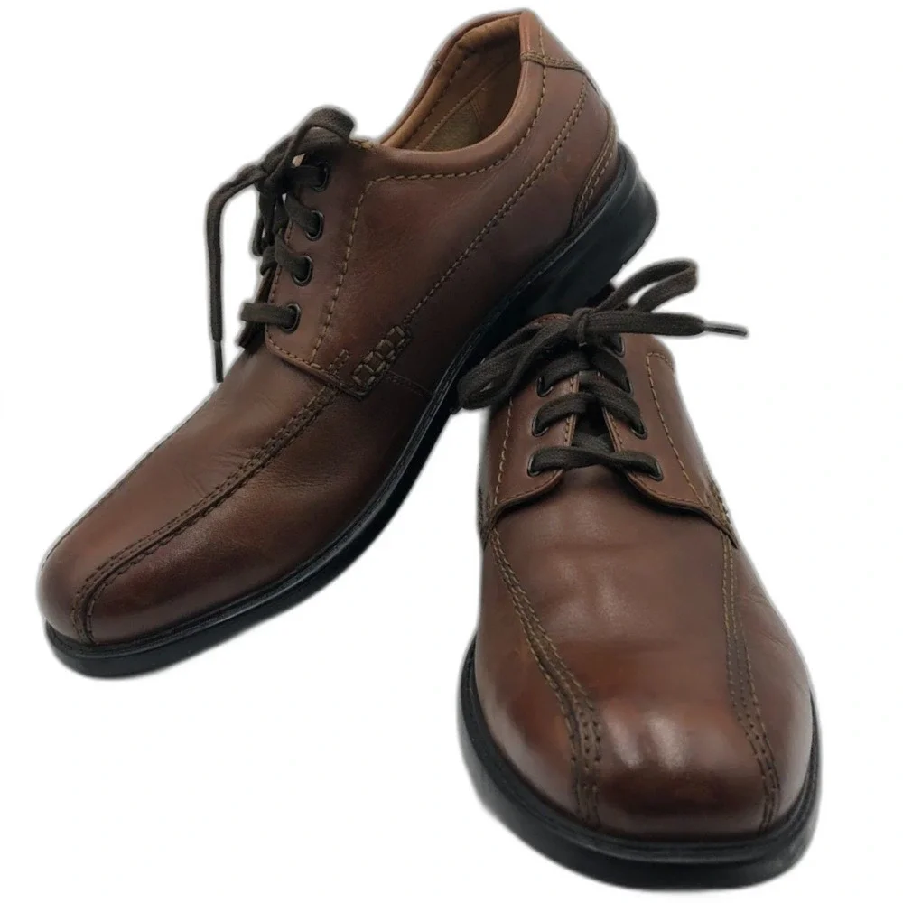 Clarks men’s brown