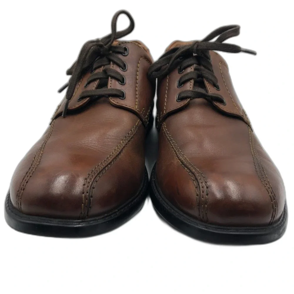 Clarks men’s brown