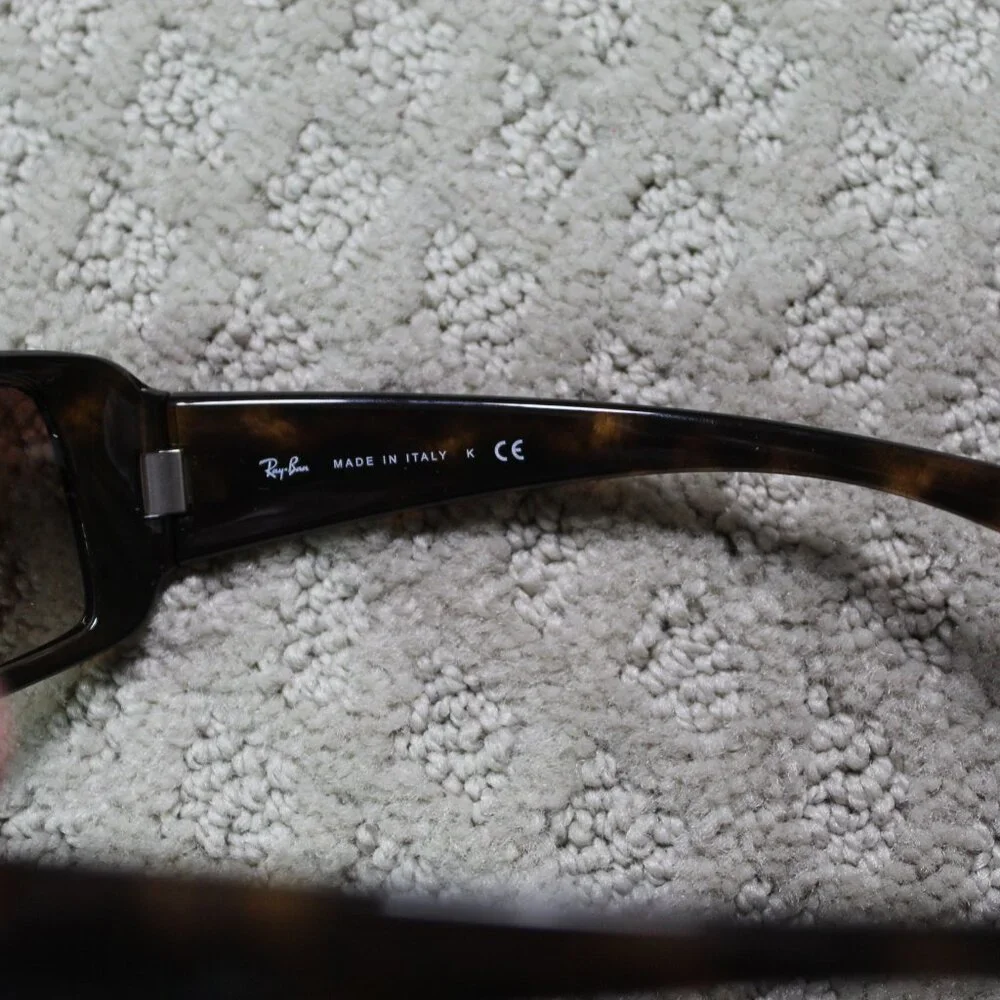 Tortoise Shell Design Ray-Ban Sunglasses RB 4338 & Case with COA