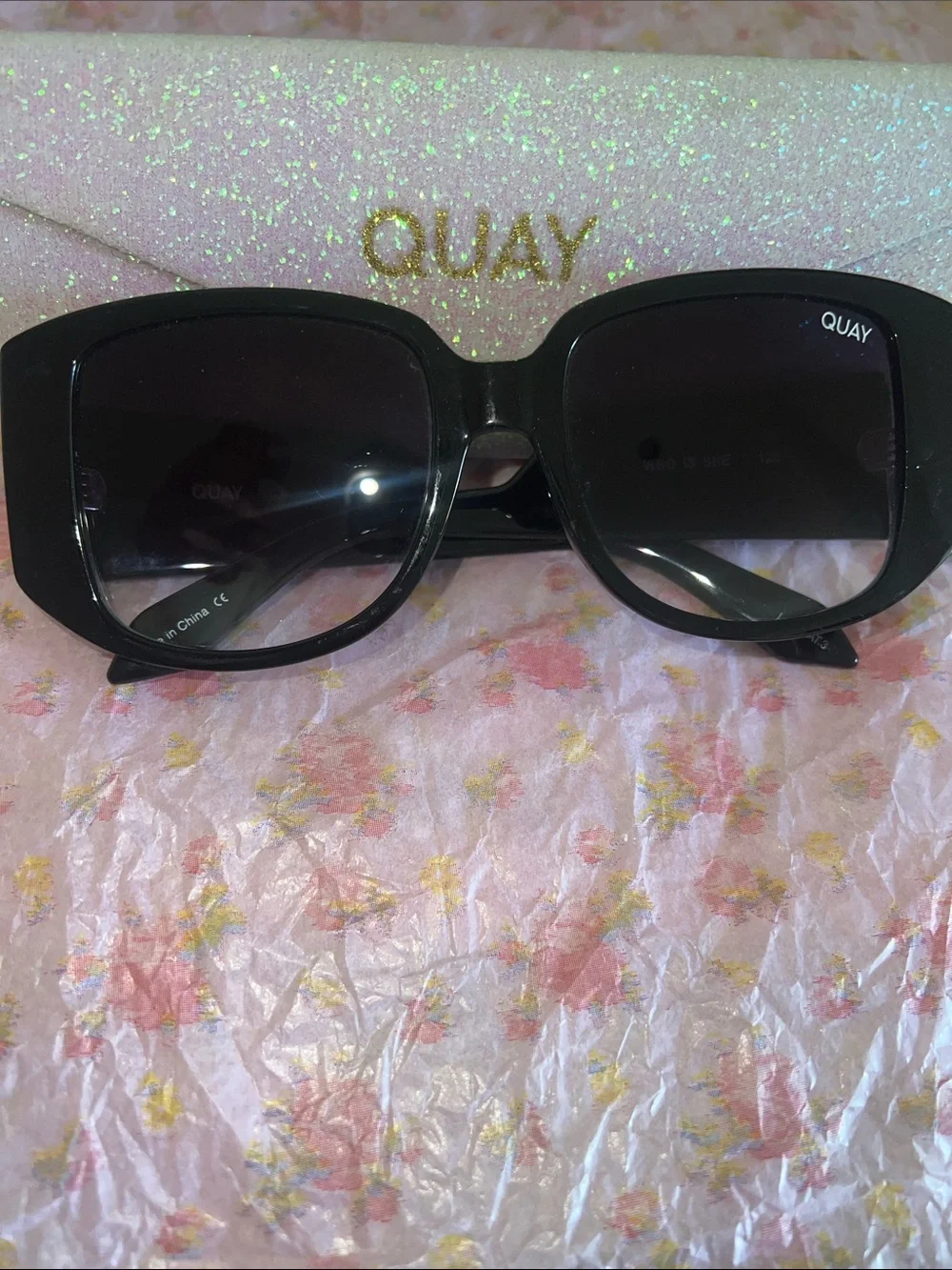 Quay Australia stylish oversized