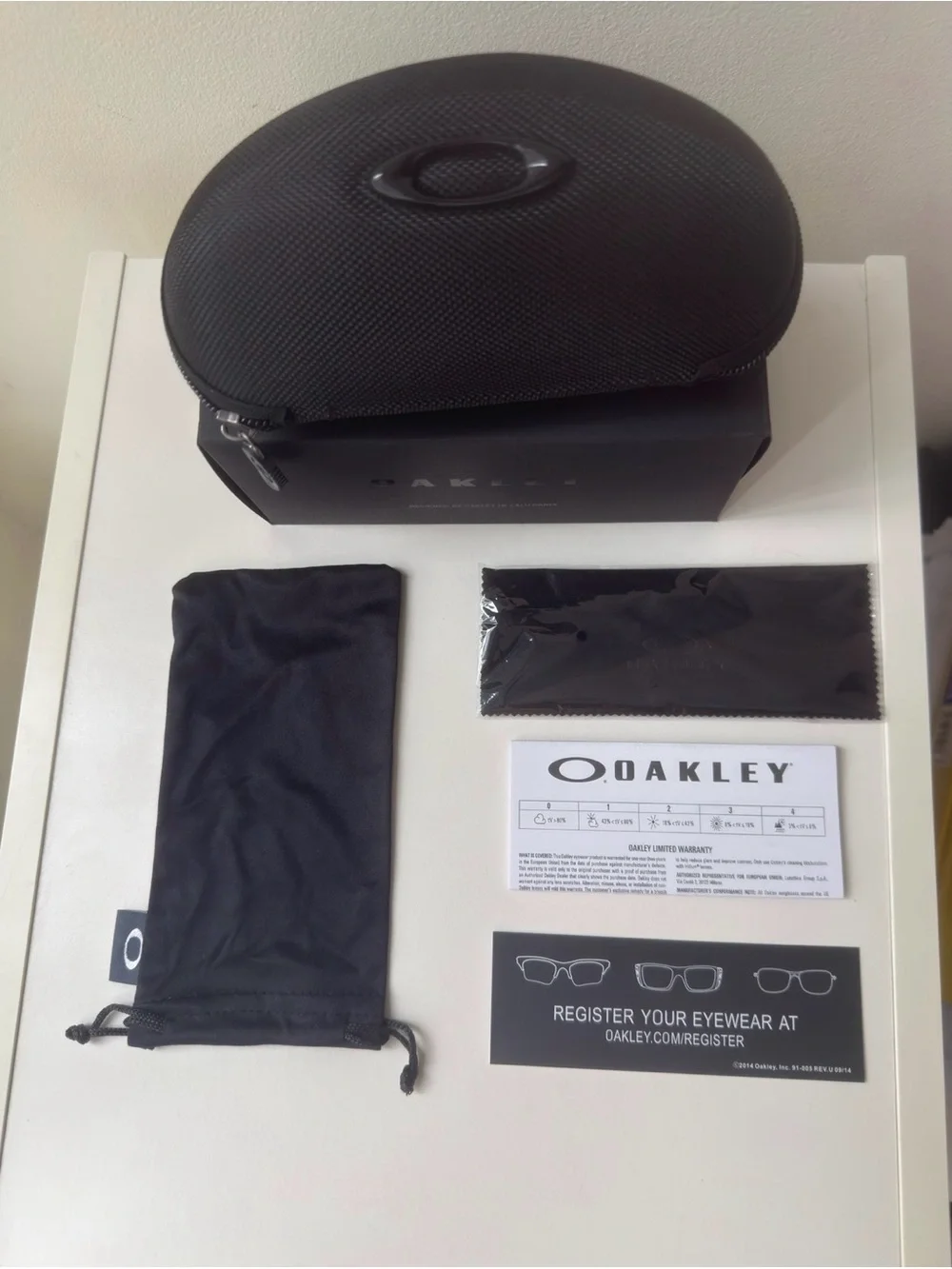 Oakley Prizm Radar EV Path Sunglasses - Red Lens