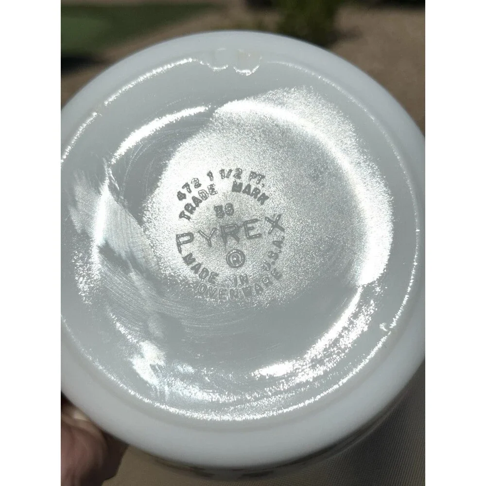 Pyrex vtg early