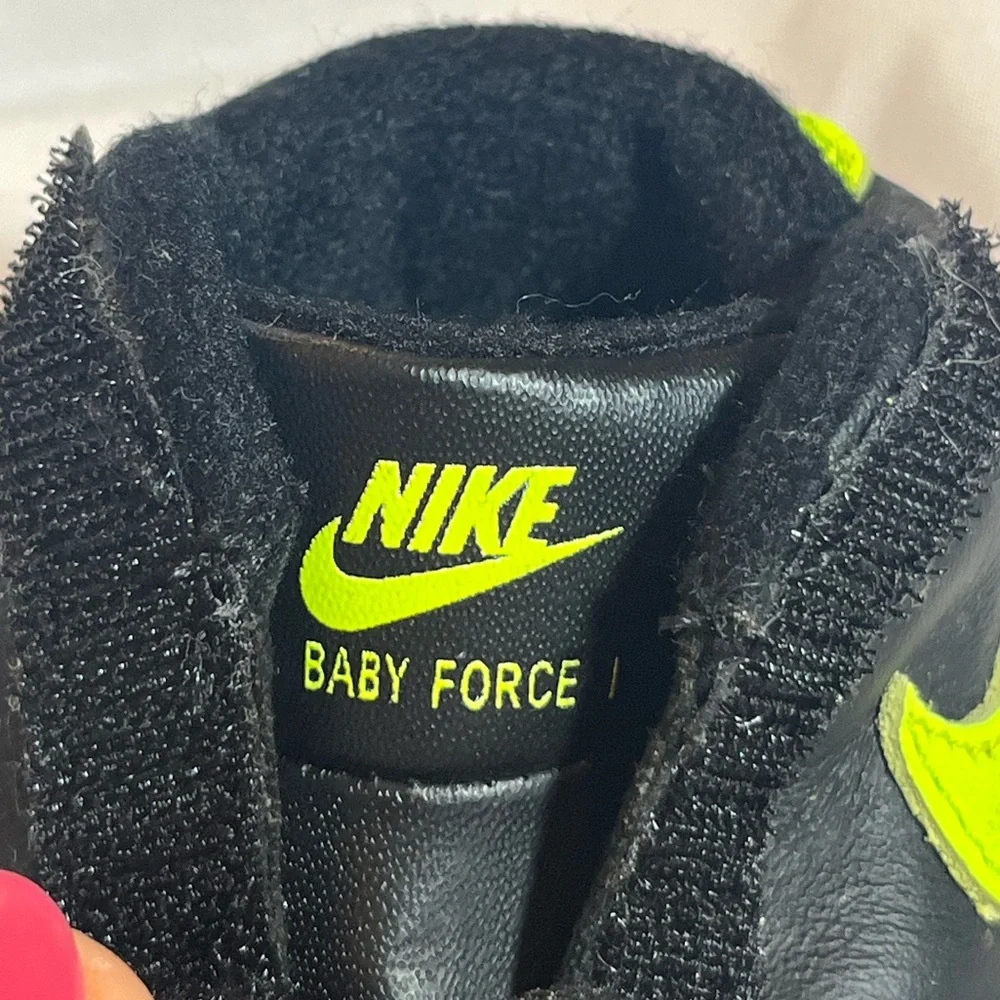 Nike authentic baby
